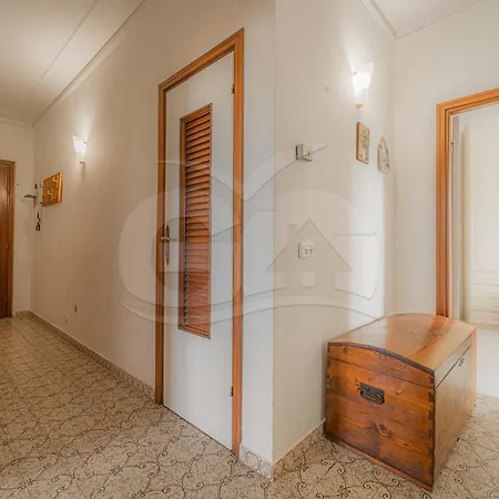 Silvia Sul Lungomare Di Campo * Marina di Campo