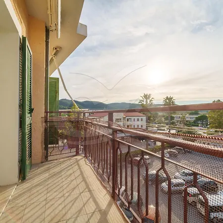 Appartamento Silvia Sul Lungomare Di Campo