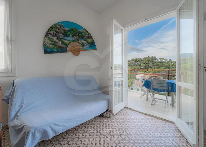 Silvia Sul Lungomare Di Campo 公寓 *